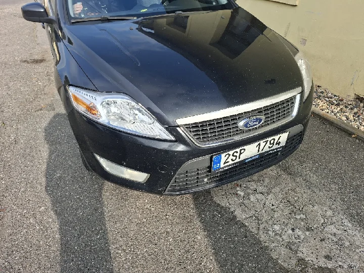 Prodej osobního automobilu Ford Mondeo
