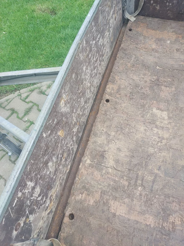 Přívěs nákladní valníkový AGADOS