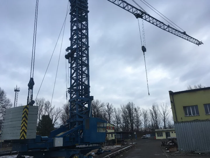 Pálicí stroj + jeřáb, soubor movitých věcí - Karviná