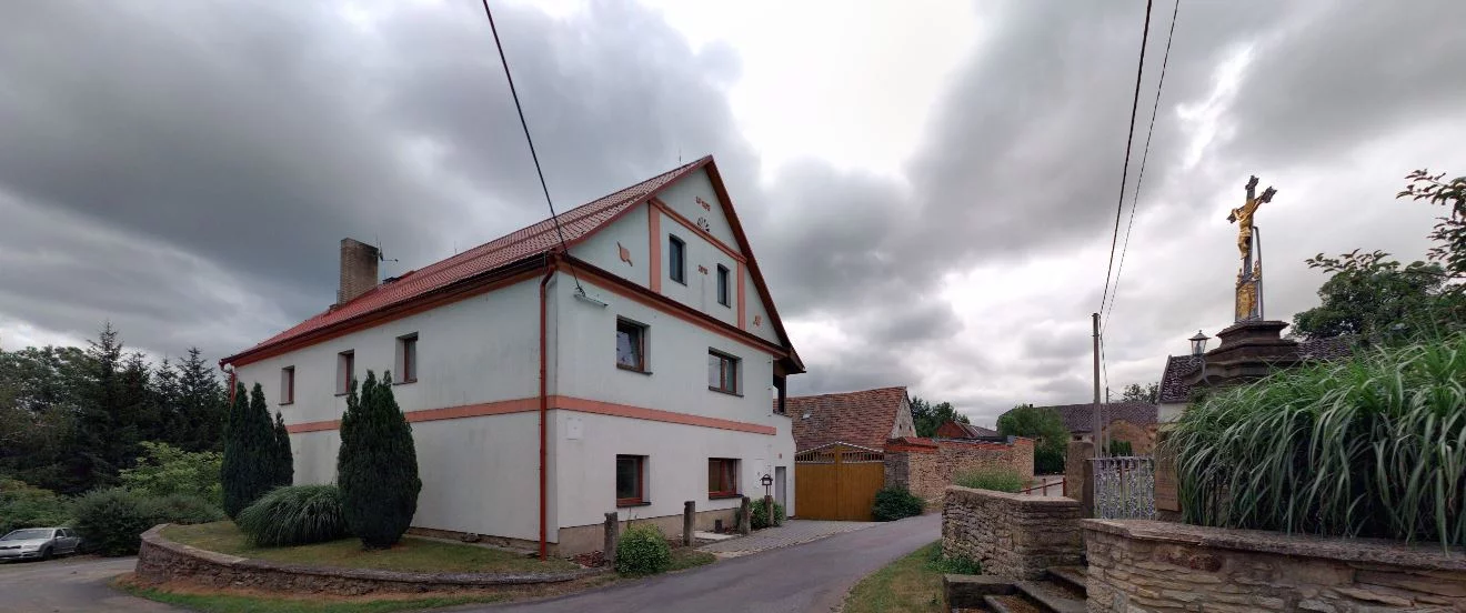 Rodinný dům se dvěma bytovými jednotkami, Strakov, okres Svitavy