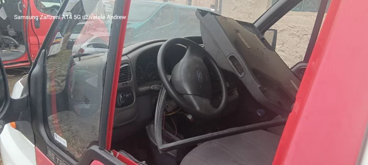 FORD TRANSIT 300S – bez motoru