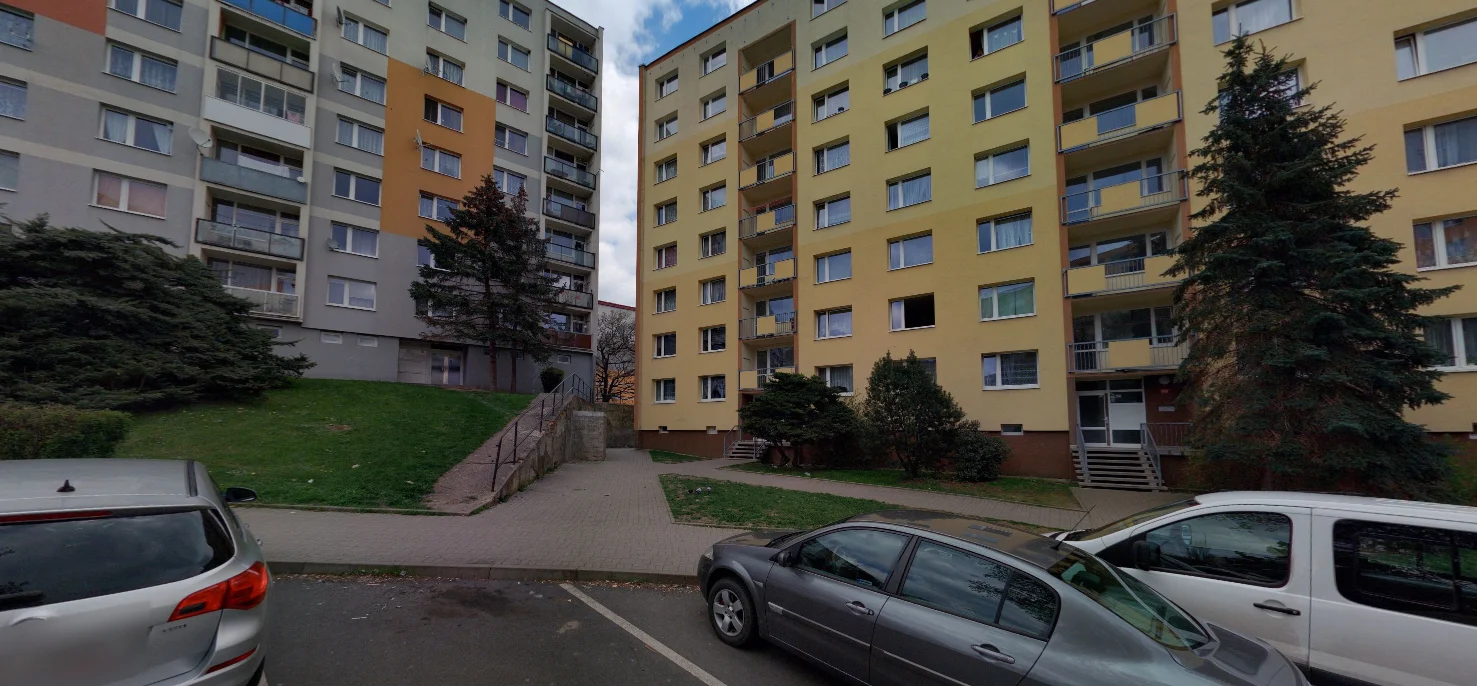 Bytová jednotka o velikosti 1 + 1 (35 m2) - Chomutov